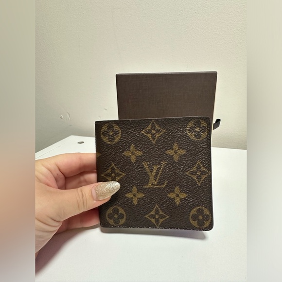 SOLD 🚨 Louis Vuitton Monogram Bifold - Picture 8 of 9